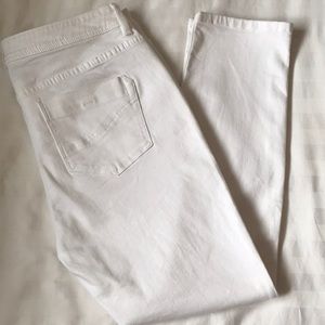Tommy Bahama slim stretch white denim ankle jeans  EUC
